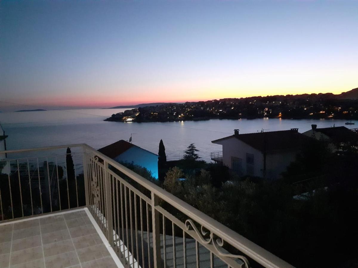 Apartment Gordan Trogir Exterior photo